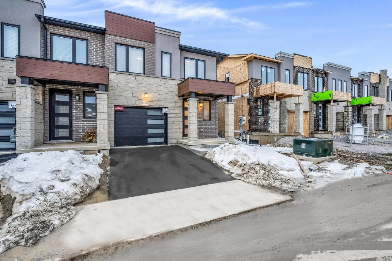 Holiday home Lavish Home On Scenic Mountain - King Bed Hamilton